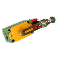 Концевой выключатель LXK3-20S/T регулируемый роликовый рычаг 10А 1НО+1НЗ IP65 ЭНЕРГИЯ