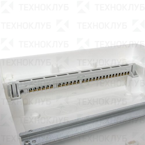 Основание ЩРВ пласт. 28м + мульт.IP40 ниша 677х313х90 "4 габарит"(без двери) (Nova)  EKF