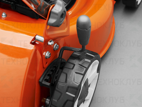 Бензокосилка Husqvarna LC 140 P  2,65 л.с. 40 см
